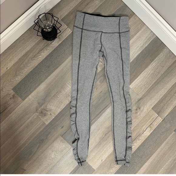 Lululemon RUN: Turn Around Tight - Picture 5 of 10